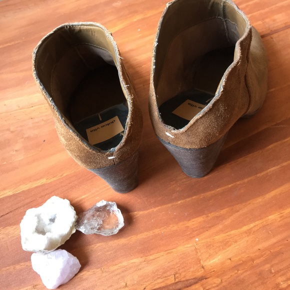 Dolce Vita Tan Mule - Picture 2 of 3